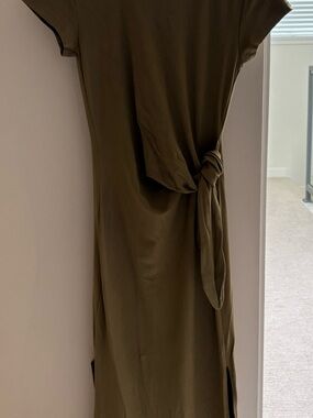 Wilfred Olive Knot-Waist Midi Dress